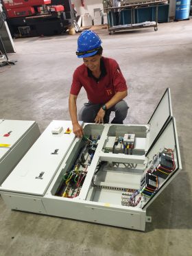 Trusted TNB electrical contractor in Puchong installing switch box panel